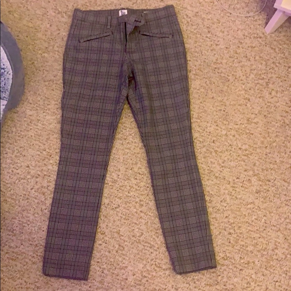 Super cute Plaid pants!